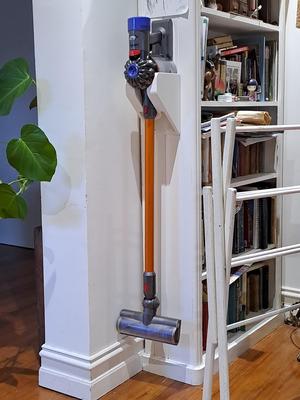 Dyson v8 Wall Mount Hanger - No disassembly, Top side facing outward