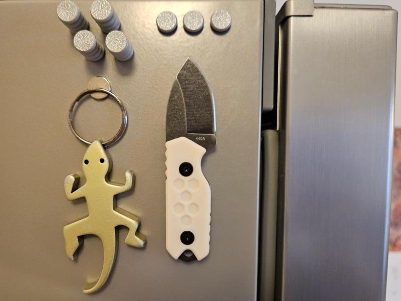 Magnetic Custom Grip Scales for Magnum Li'L Friend Micro by BÖKER
