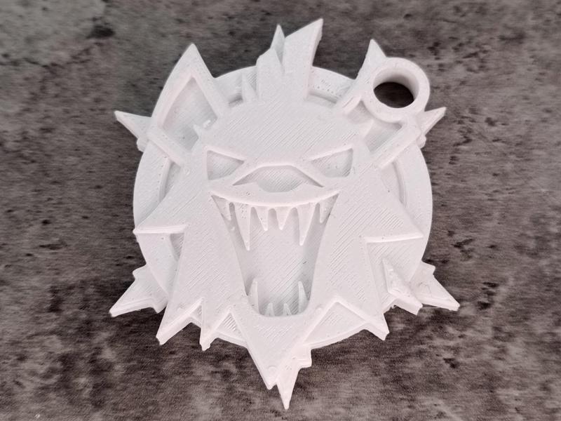 Fortnite Ringmaster Scarr’s Medallion keychain