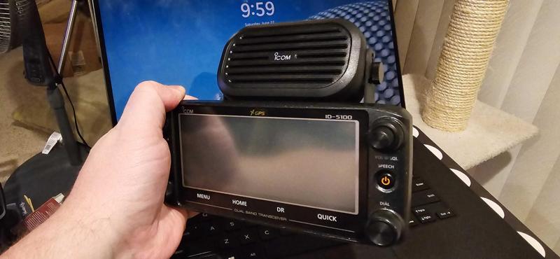 Icom ID-5100 Ram Mount + SP-35 Speaker Mount (Remix)