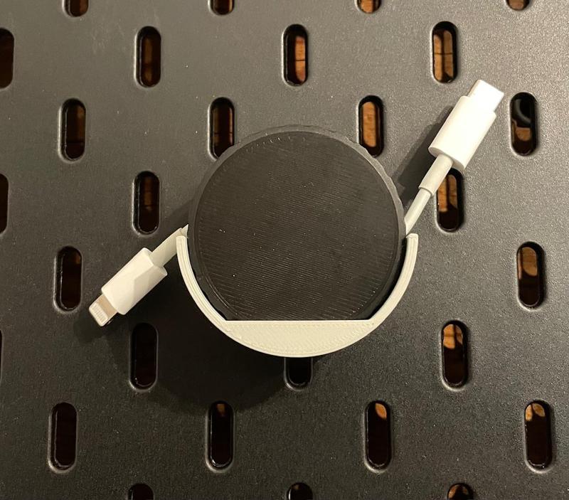 Skadis Aufnahme Charger Cable