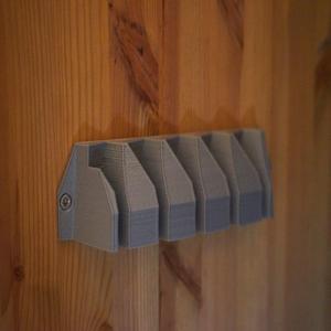 Angeled Belt Organizer