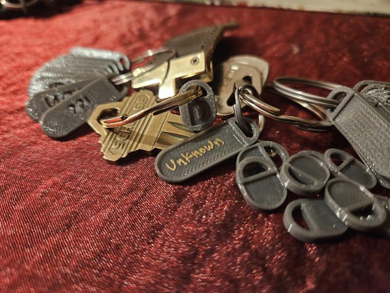 Small blank key tags