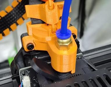 Ender 3 V3 SE Spine cable chain - Top with with M10 Reverse bowden adapter