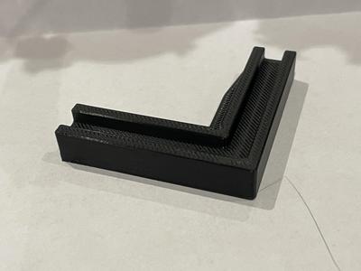 Replacement Inner Corner for Window Screen (25x10 mm)