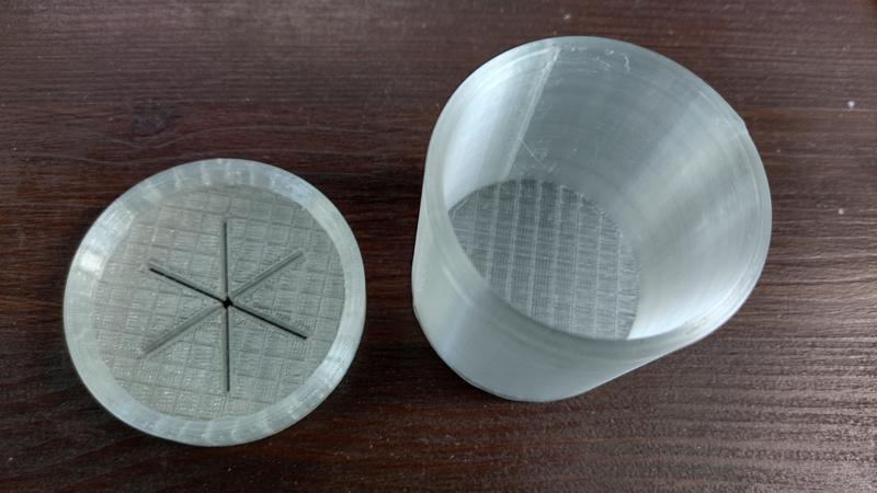 fishing line waste storage can with tpu lid