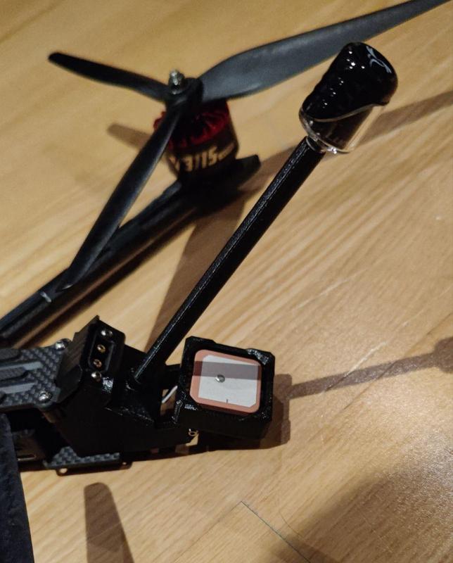 XL10 V6 Antenna mount for lumineer's duality antenna