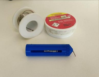 Solder dispenser (pen)
