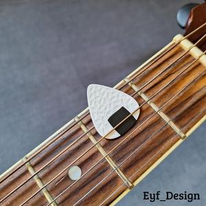 Fun Guitar Picks: Onigiri Sushi