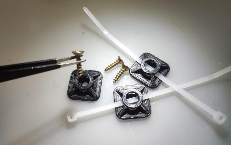 Cable tie base / zip tie