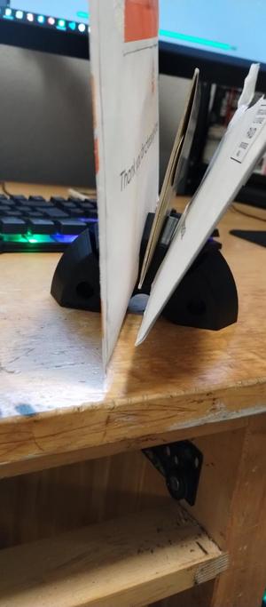 Facey - The bill holder