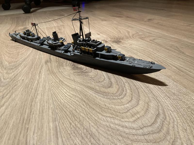 Z43 German Destroyer (1:300)