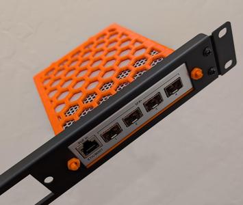 MikroTik CRS305-1G-4S+IN LGX mount