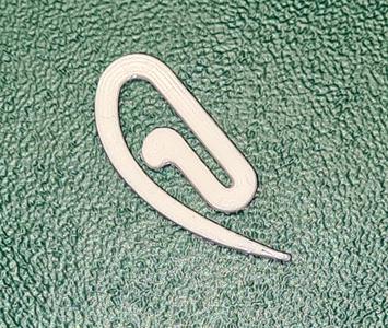 Curtain clip for caravan or mobile home