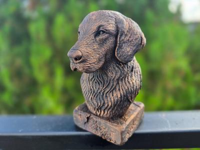 FLAT COATED RETRIVER BUST