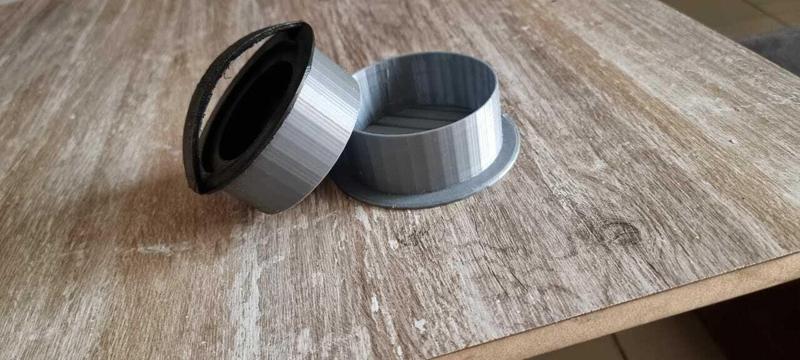 PRESS FOR MAKING STUFFED HAMBURGERS