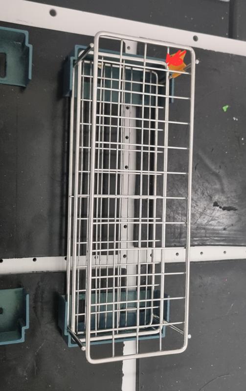 rack holder for stainless steel wire racks / Reagenzglasgestell Halter für Schüttler