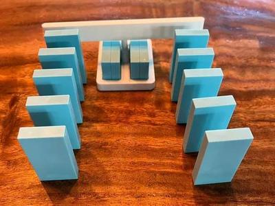 Domino Spinner