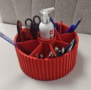 Sturdy desk organizer