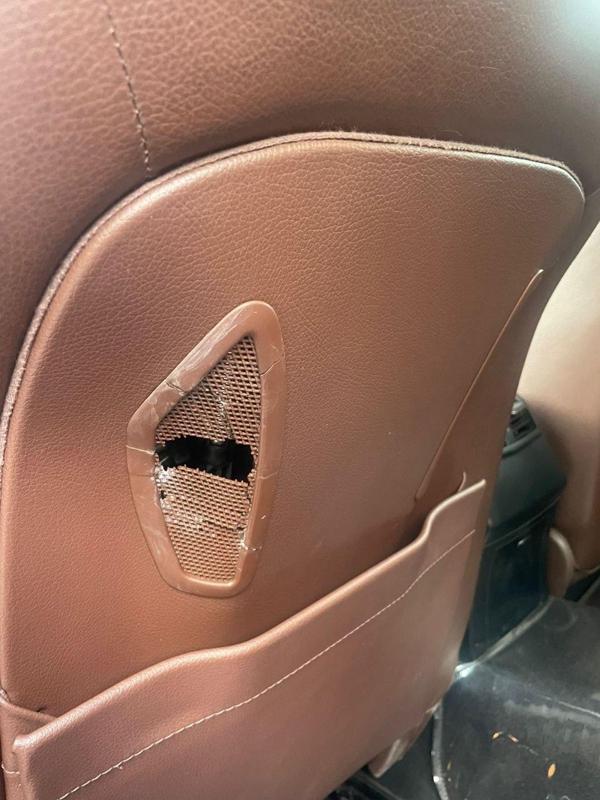 Mercedes AMG E350 Front seat ventilation grille