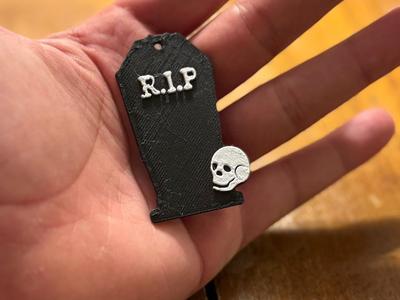 Halloween R.I.P. Gravestone Keychain with Skull