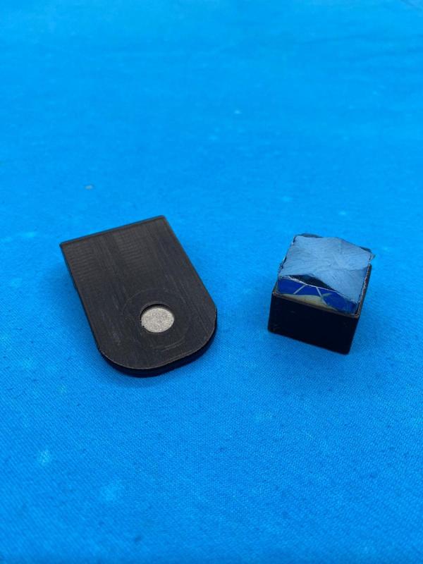 Buffalo Magnetic Chalk Holder