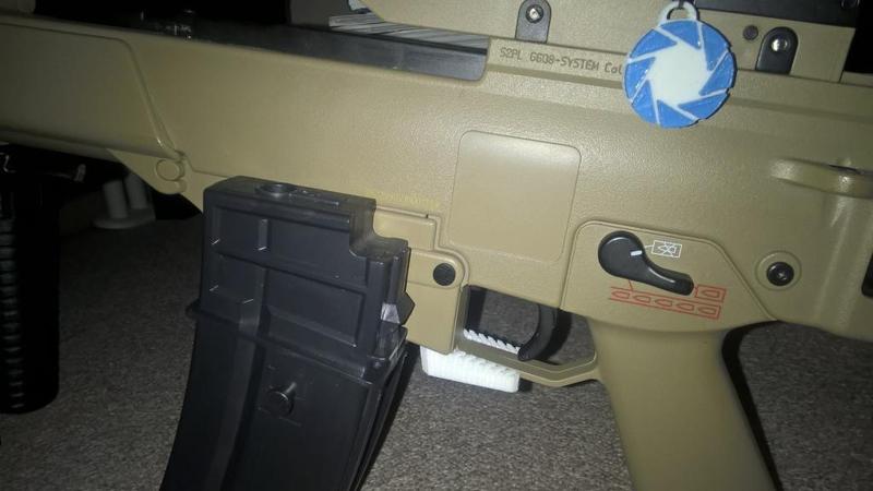 airsoft G36 modified magazine lever/catch
