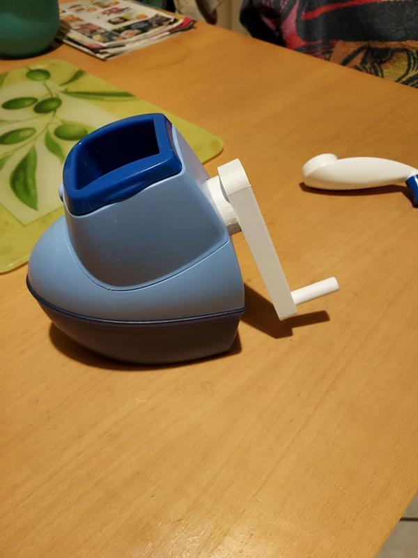Manivelle tupperware