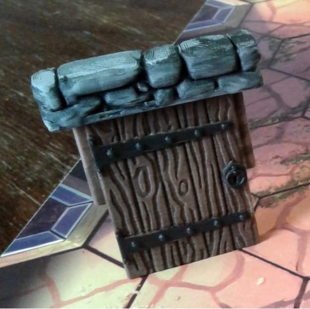 Gloomhaven Walls: Single Wood Door with Stone Lintel