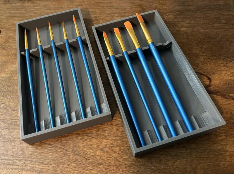 Simple paint brush tray