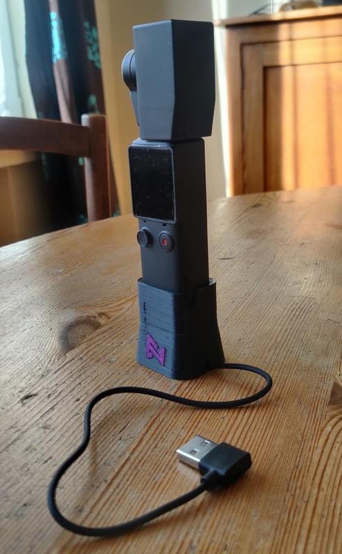 Fimi Palm charging station