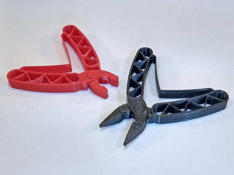 Better Tiny Pliers (Print-in-Place)