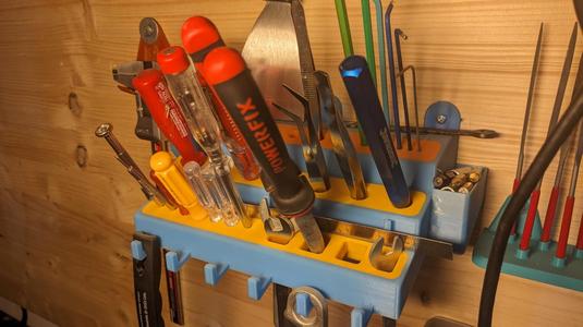 Tool organizer wallmounted