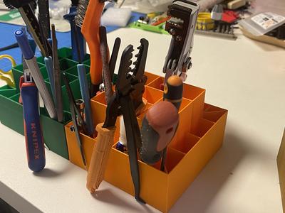 Desk tools organizer