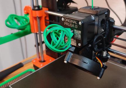 Extruder Gyroscope, Print in place with press fit magnets.