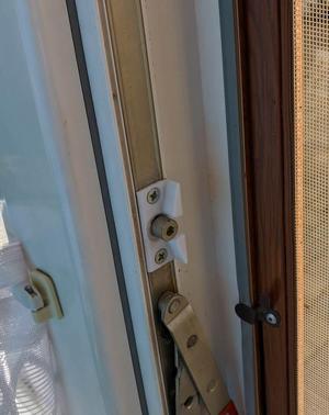 Tool to close and open window