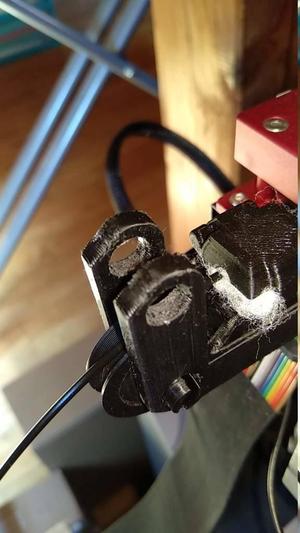 Filament guide and dust cleaner V2