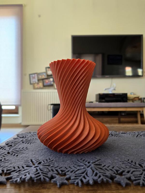 Vase 2