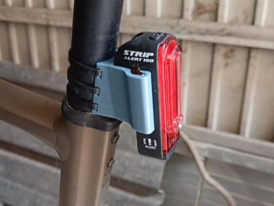 Lezyne strip light mount (tube 27.2 mm angle 73°) 