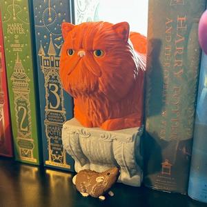 Crookshanks and Scabbers Book Nook Bookshelf Decor Inspired by Harry Potter