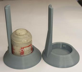 Remixed Citadel Pot Holder With Grips by Conorokane