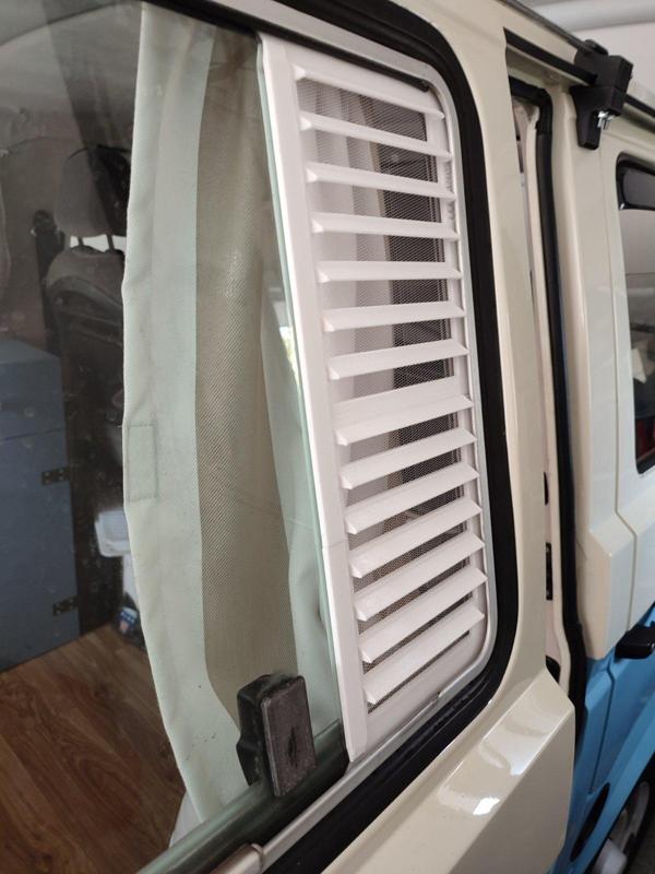 Volkswagen T3 Slide window ventilation grille