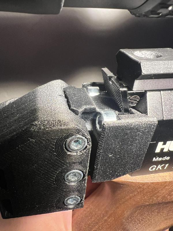 Huben GK1 - rear picatinny