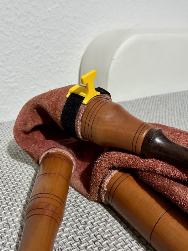 Bagpipes mic pack holder for clip on microphone like AKG C519