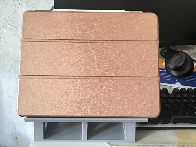 Ergonomic Ipad M4 pro stand 