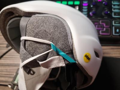 Mask clip for ski helmets