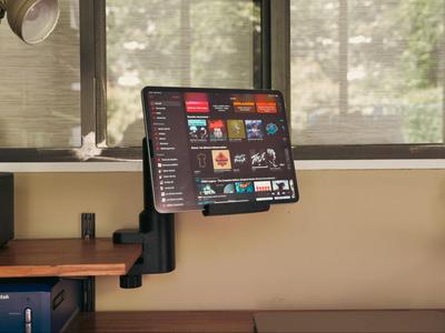 Articulated iPad / Tablet Desk Stand