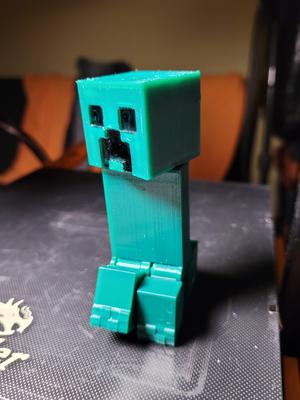 Creeper - movable legs and head