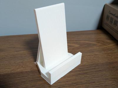 Minimalist Ansel-Style Phone Stand