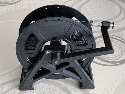 Bambu Lab spool holder (Remix) with filament guide